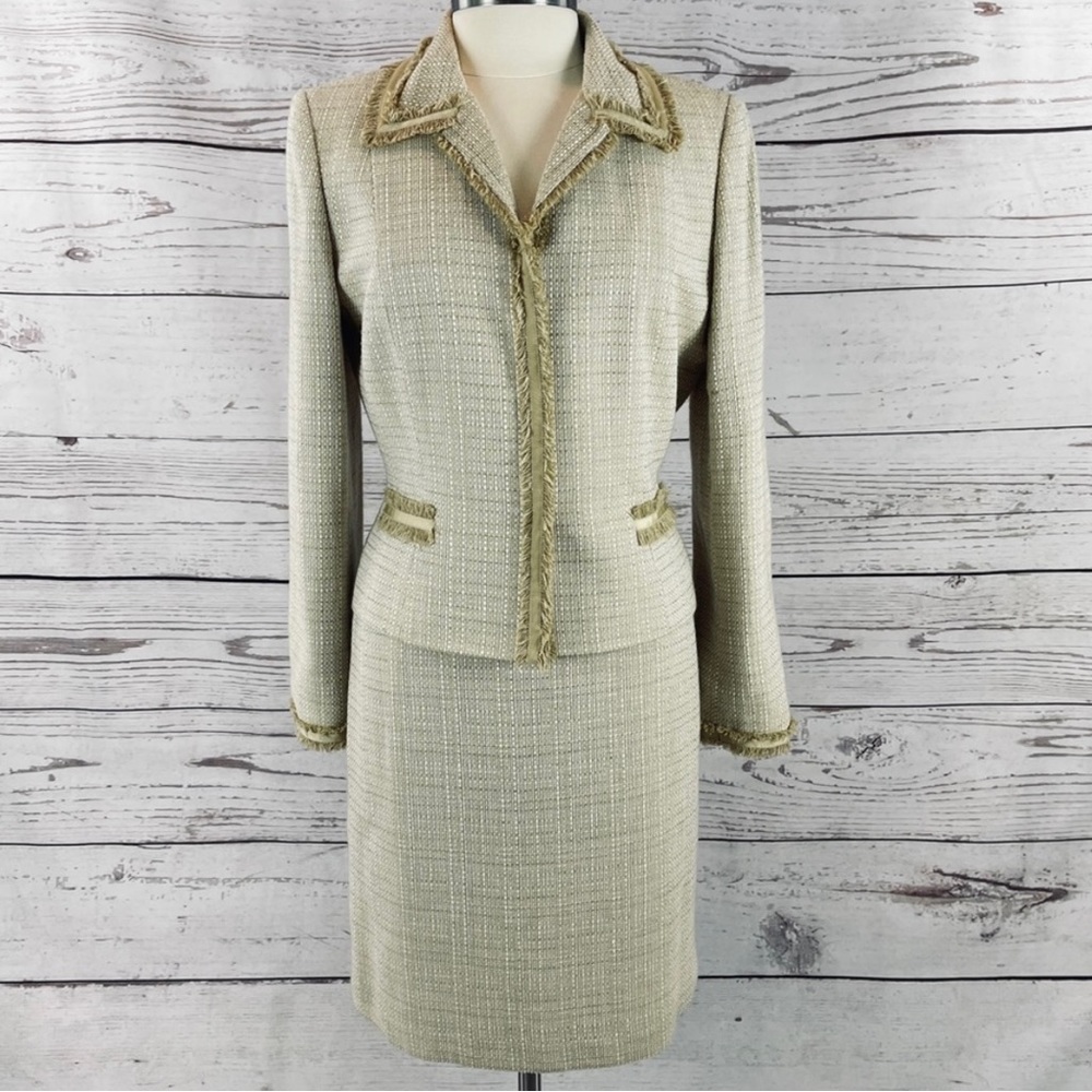 Tahari Arthur S. Levine skirt suit woven fringe